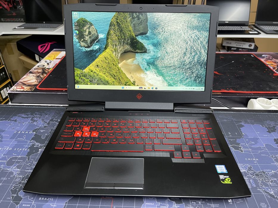 Ноутбук HP Omen 15 i7-7700HQ/8Gb/SSD512Gb/GTX1050