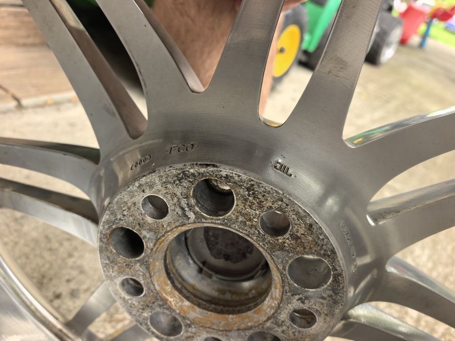 20ки 5х112 9J ET 37 CB 66.6 OEM AUDI