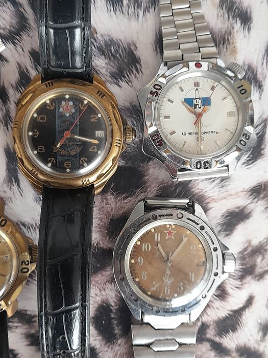 Лот от ретро руски механични часовници Восток Командирски