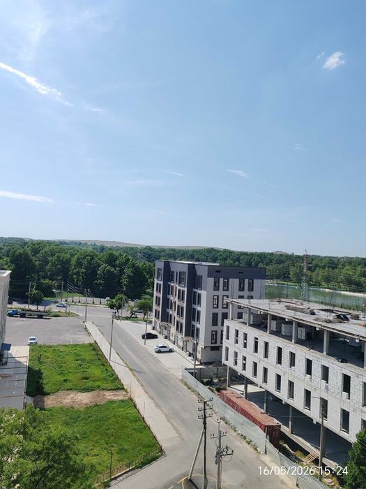 Chirchiq shahrida keng va qulay 1 xonali studiya kvartira sotiladi