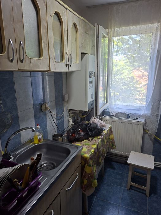 vand apartament 2 camere cofor 2 sporit zona micro 5