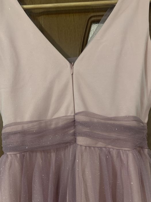 Къса официална рокля