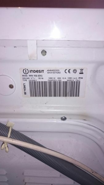 Пералня Indesit WIN102 на части