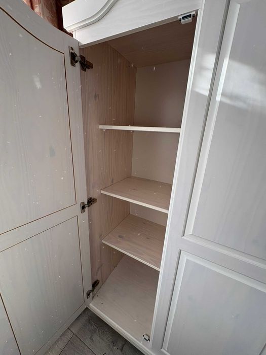 Vand sifonier si biblioteca