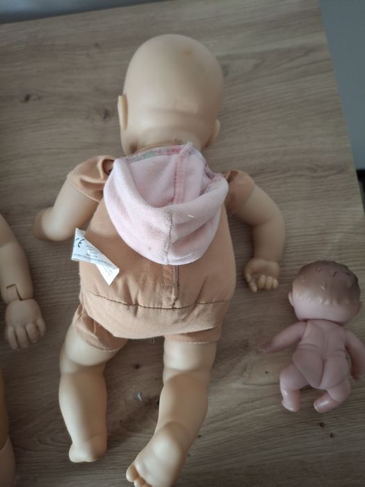 Vand lot jucarii cu 3 bebelusi ( 2 Zapf Creation si 1 Berenguer)