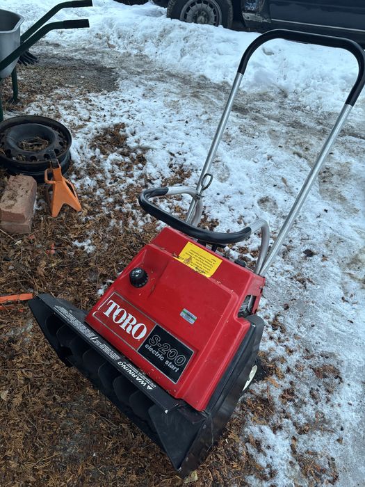Freza de zapada Toro S-200 electric start