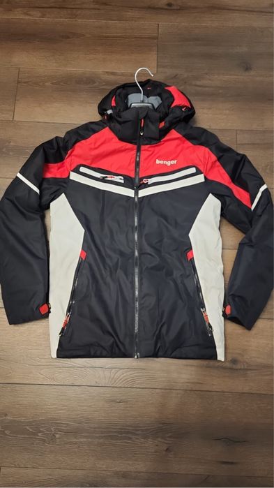 Geaca SKI ca noua folosita la o singura tura