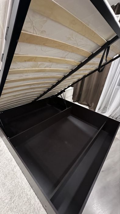 Кровать двуспальная 160х200