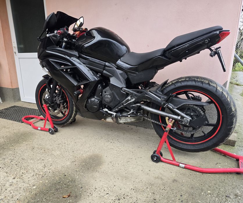 Kawasaki Ninja 650 / ER-6F
