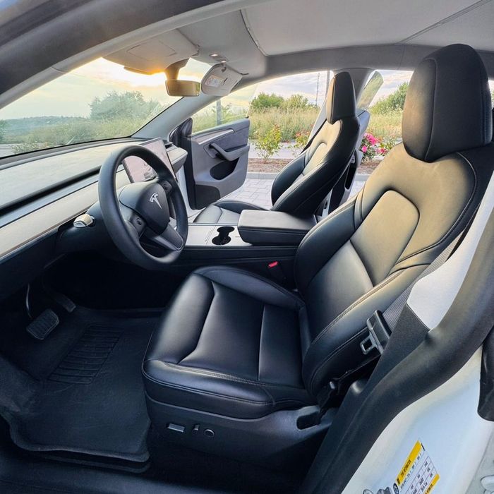 Tesla Model Y Long Range AWD Ryzen Tesla Vision