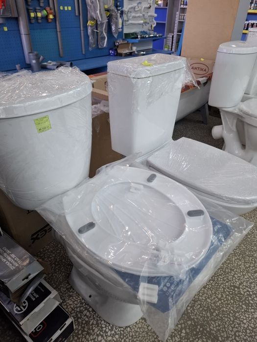 Унитазы разные продажа и установка