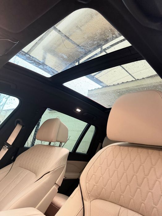 BMW X7 xdrive 40i 2020/2021 возможен обмен на недвижимость