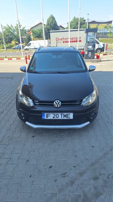 VOLKSWAGEN Polo 2012