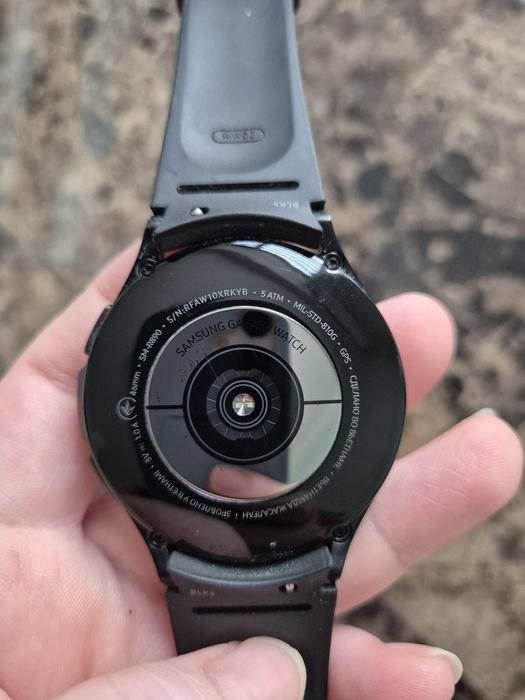 Срочно продам Samsung Galaxy Watch 4 classic