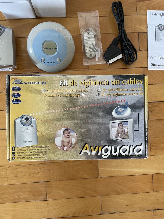 Camera supravegheat bebelusi