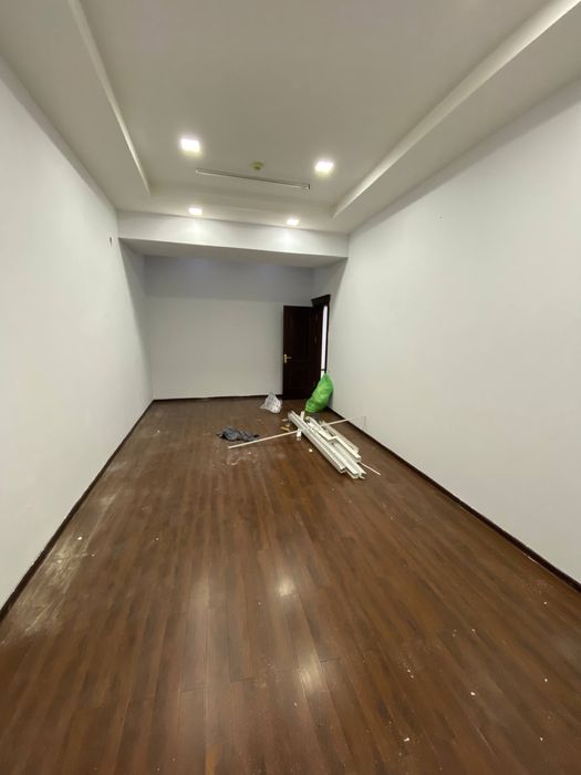 Срочно аренда офис 3 комнаты+ кухня и санузел свой ул Бабур