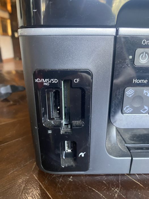 Imprimanta multifunctionala Epson