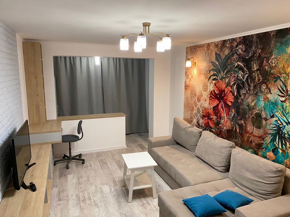 Inchiriez apartament 3 camere decomandat, zona Obor-Colentina strada Masina de Paine , parter înalt