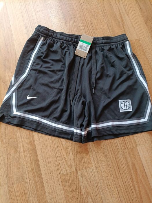 Pantaloni scurți damă Nike Standard Fit