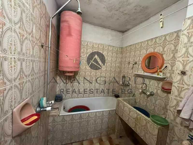 Продава се Тристаен апартамент в Пловдив, Център - 100 кв.м за 1530 €/кв.м - Снимка #9