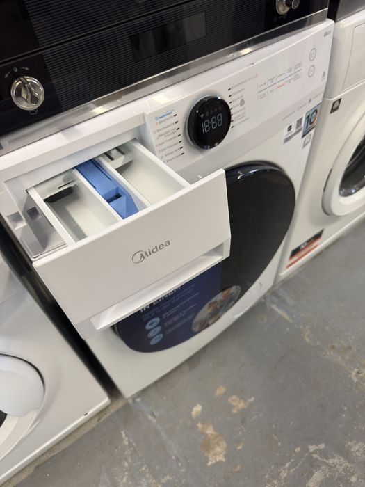 Masina de spalat cu uscator Midea MF200D86WB