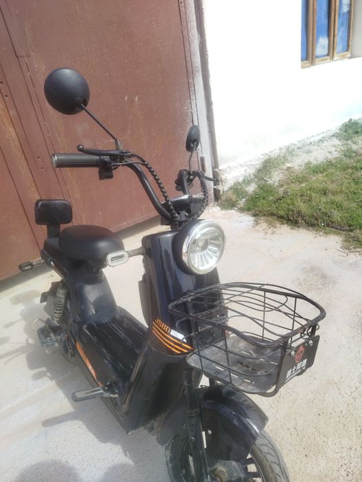 Skuter sotiladi srochni