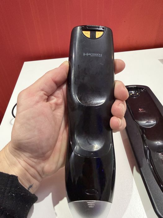 Telecomanda Universala Logitech Harmony One