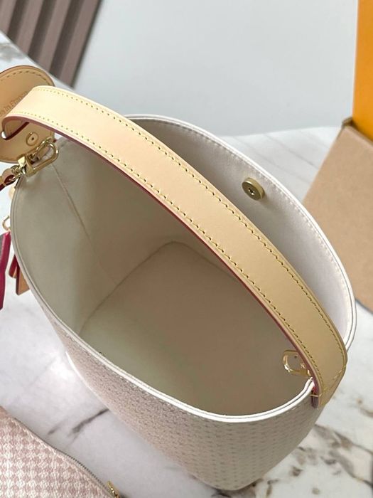 Geanta Louis Vuitton All in BB