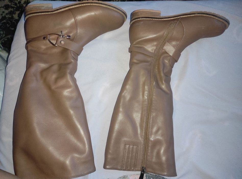 Продам сапоги р-р 39