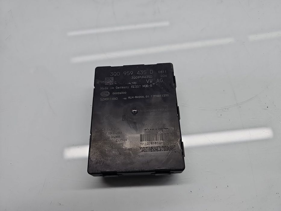 Modul control Keyless Entry Volkswagen Passat B8 Variant (3G5) [Fabr