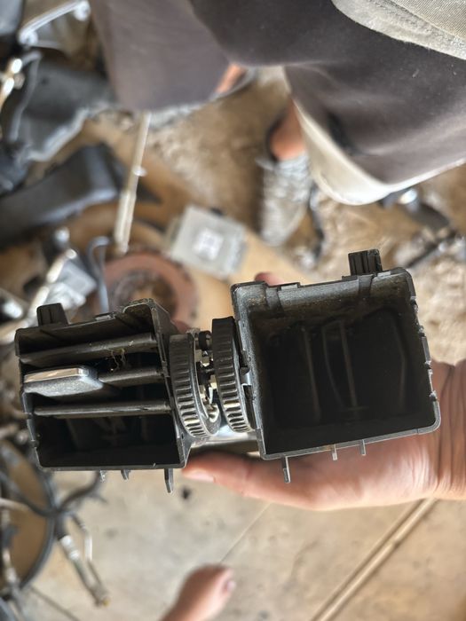 Въздуховоди Bmw бмв e90 e91 e92 320i 170кс n43