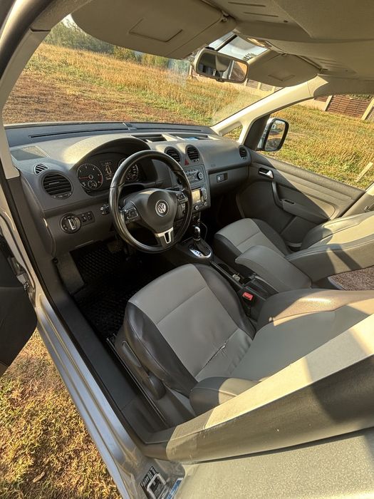 Volkswagen Caddy Maxi 2.0 TDI Trendline DSG, 7 locuri
