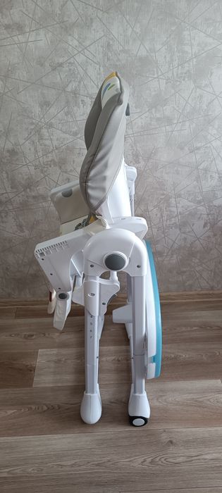 Продаю детский стульчик в отличном состоянии