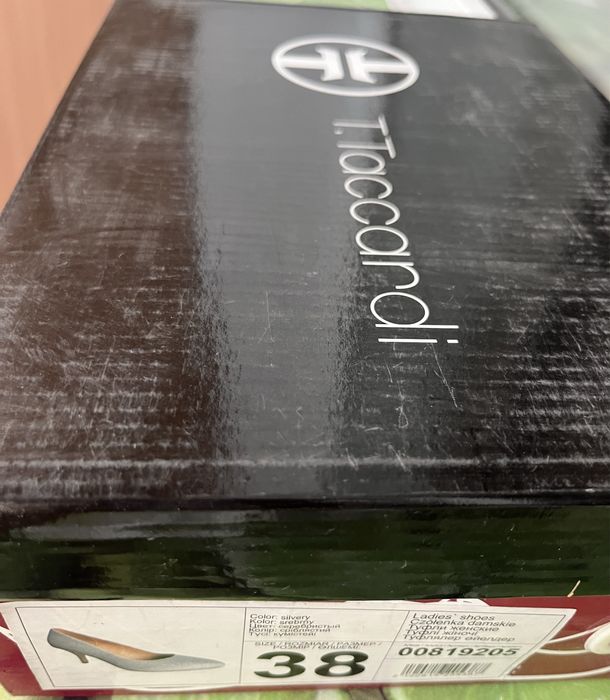 Продам туфельки