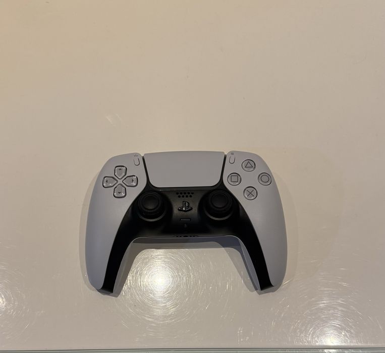 Ps 5 slim digital edition + controller + jocuri in valoare de 1200 lei