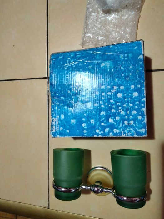 Suporți de pahare dublu pt pahare