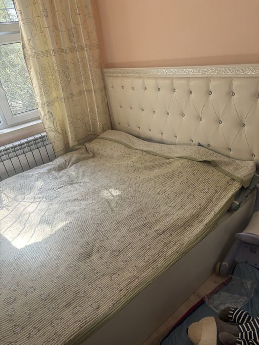 Продается 2ня кровать без матраса