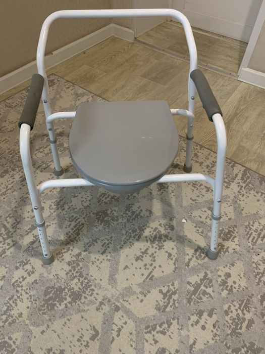 Санитарный Кресло туалет