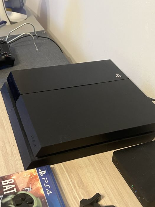 Playstation 4  500 г + 7 игри