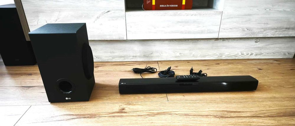 De vânzare – Soundbar LG SJ2 160W Bluetooth + Wireless Subwoofer