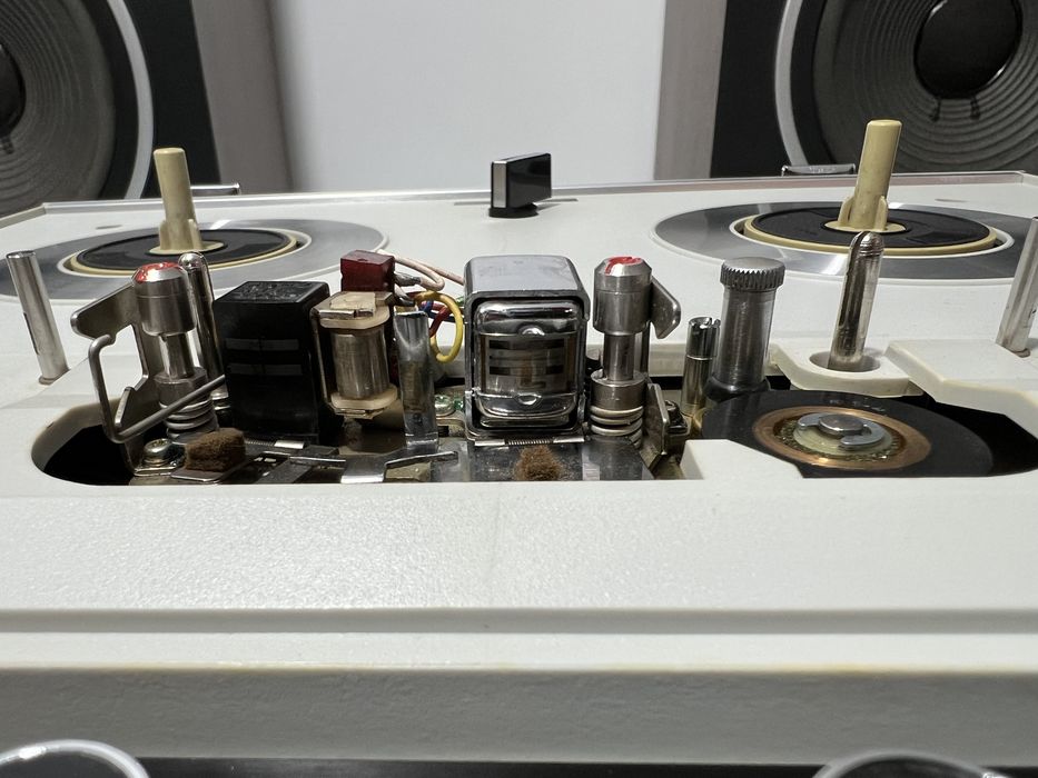 Magnetofon Sony TC 252 cu amplificare si boxe