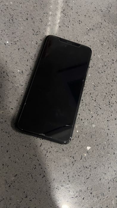 Iphone XS max plus 64 GB