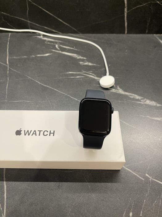 Apple Watch SE - 44 mm