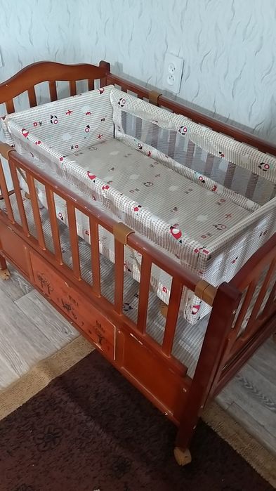 Новая кроватка + коляска