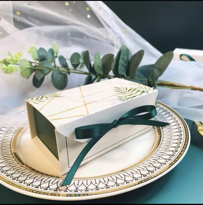 Бонбоньерки коробочки