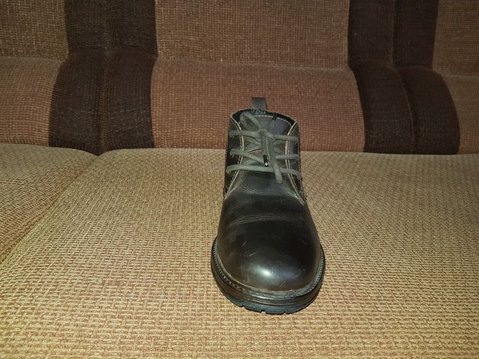 Ботинки кожаные фирмы "Venturini"