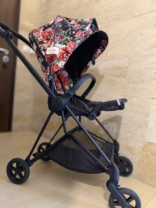 Cybex Mios лятна количка + кошче за кола