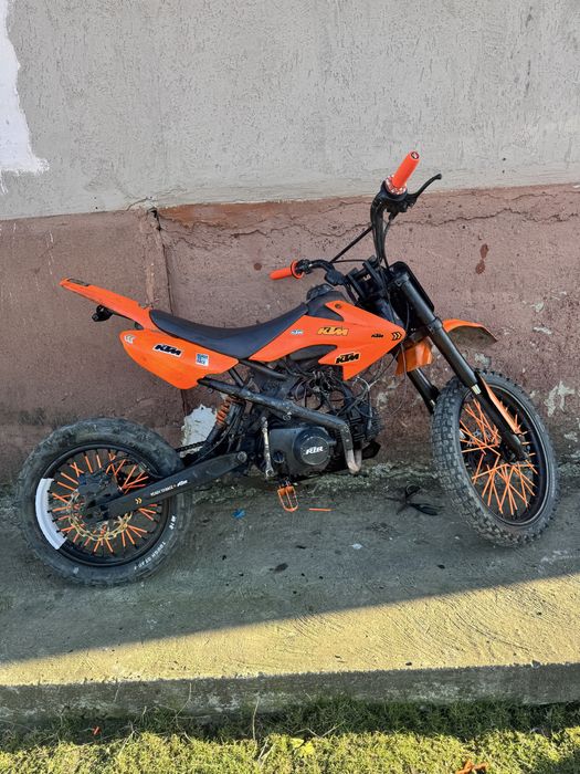 Vand sau schimb Cross 125cc