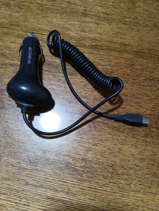 Продам зарядное устройство для машины