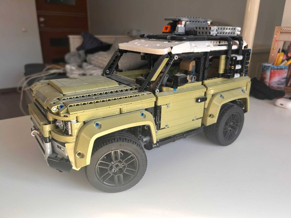 Lego Technic Land Rover Defender